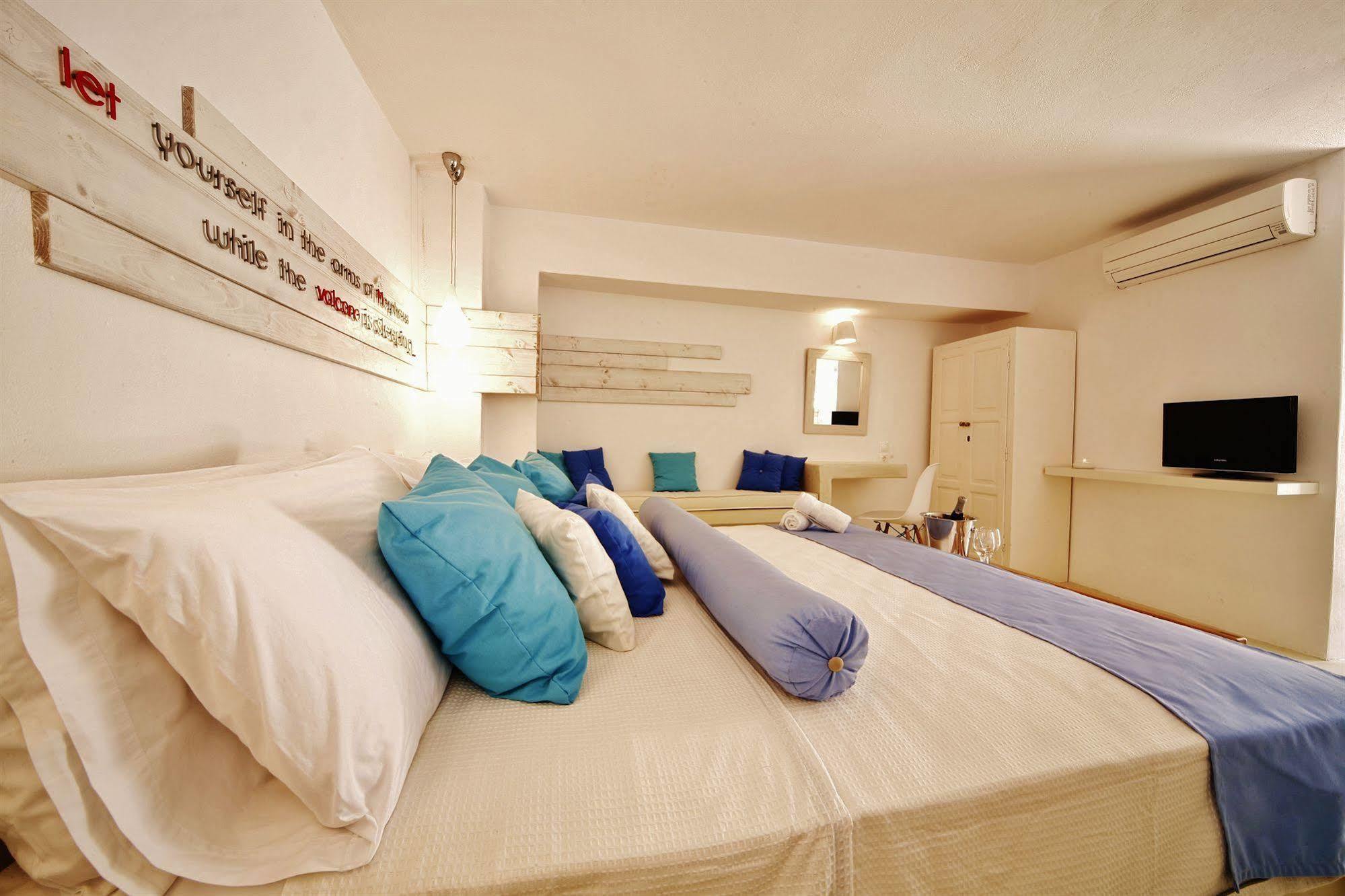 Chroma Suites Ia Exterior foto